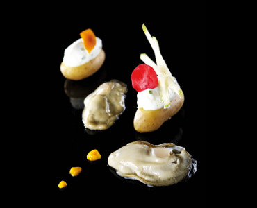 Chantilly Oysters with Burgundy Verjuice